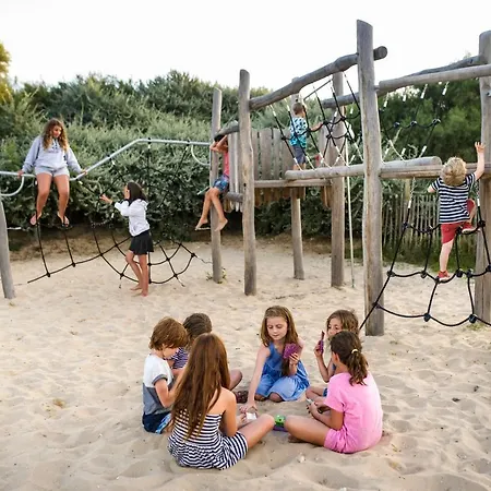 Kamp alanı Huttopia Cote Sauvage - Ile De Re Sainte-Marie-de-Ré
